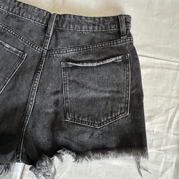 Zara Womens High Rise Denim Cutoff Shorts Size 6 Black Distressed Raw Hem Summer - Picture 7 of 16